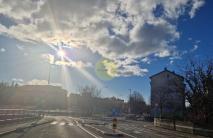 SRDOČI TEREN SA GRAĐEVINSKOM ZA 4 STANA I 2 GARAŽE